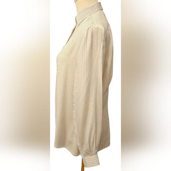 Beautiful vintage 70s Bow Tie button-up - Picture 6 of 9